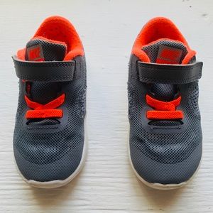 Nike Revolution 3